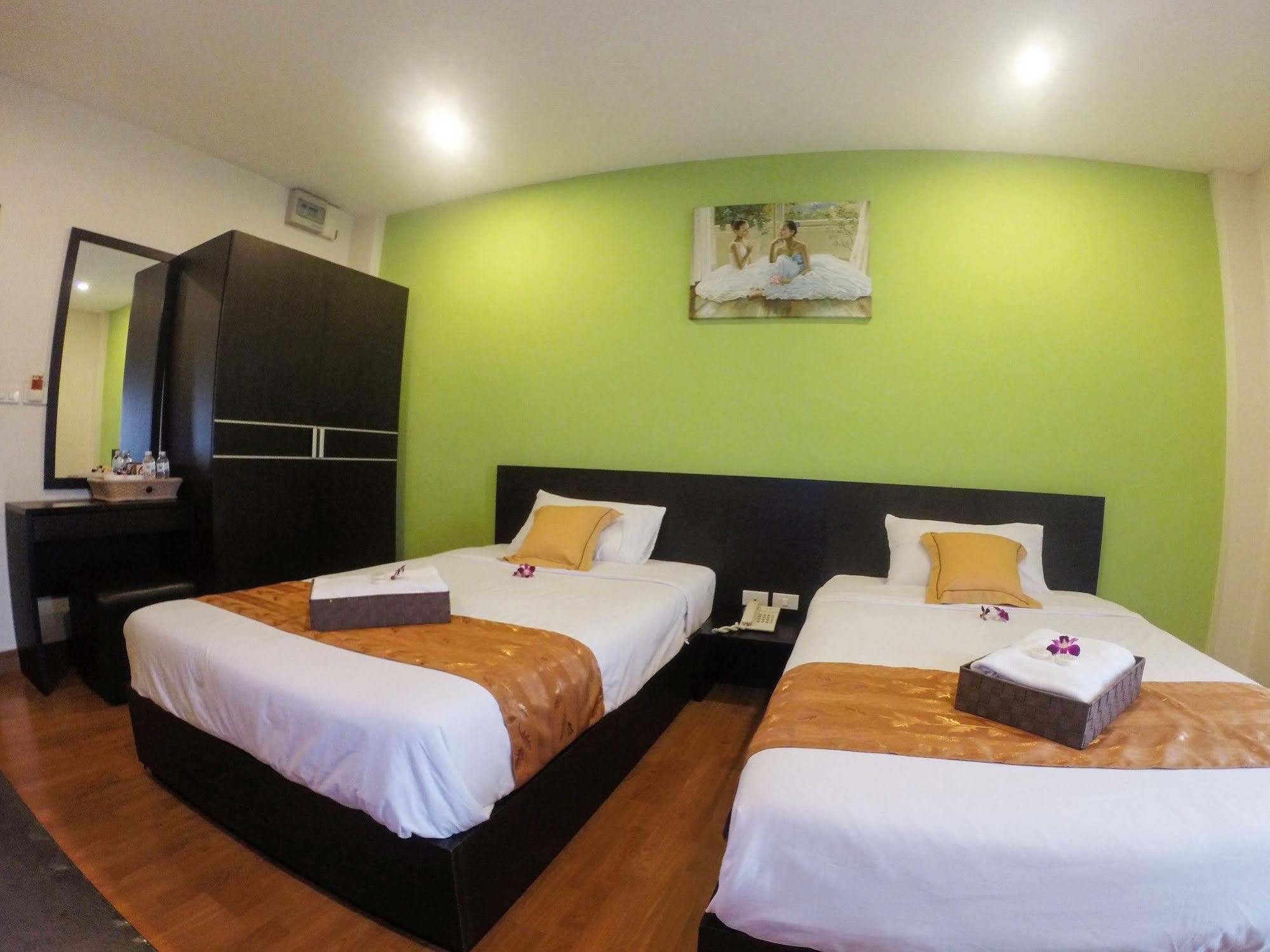 ไอริสห์ คลอค Hotel อุดรธานี ภายนอก รูปภาพ